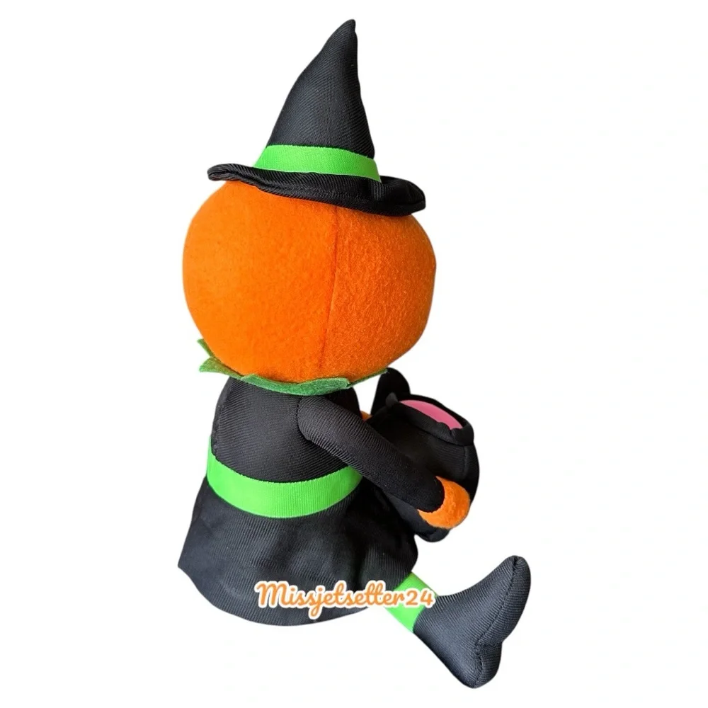 Target Hyde and Eek Stirring Witch Animated Pumpkin NWT